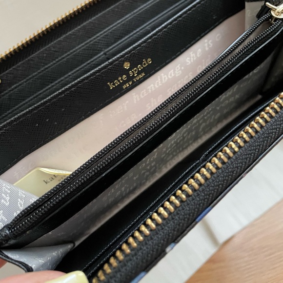 Kate Prade wallet - Picture 10 of 13